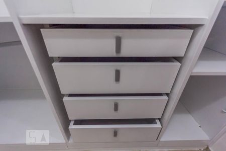 Casa de condomínio à venda com 269m², 4 quartos e 3 vagasClosed detalhe