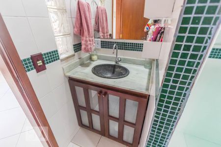 Casa de condomínio à venda com 269m², 4 quartos e 3 vagasBanheiro Social 2