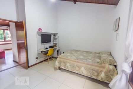 Casa de condomínio à venda com 269m², 4 quartos e 3 vagasQuarto 2