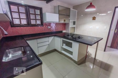 Casa de condomínio à venda com 269m², 4 quartos e 3 vagasCozinha 1