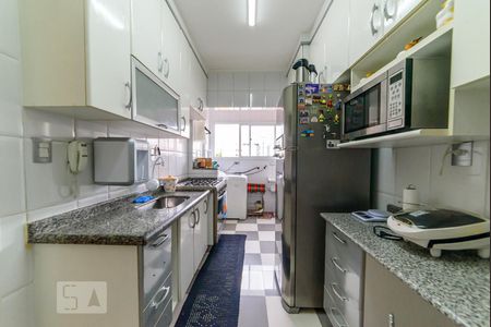 Apartamento à venda com 92m², 3 quartos e 2 vagas Apartamento à venda com 92m², 3 quartos e 2 vagasCozinha