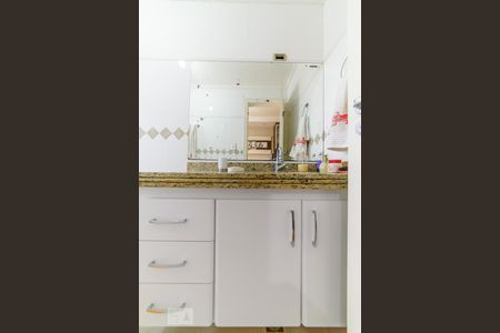 Apartamento à venda com 92m², 3 quartos e 2 vagas Apartamento à venda com 92m², 3 quartos e 2 vagasBanheiro da Suíte