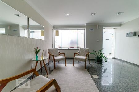 Apartamento à venda com 92m², 3 quartos e 2 vagas Apartamento à venda com 92m², 3 quartos e 2 vagasHall social