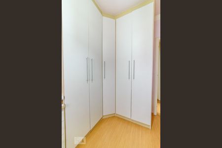 Apartamento à venda com 92m², 3 quartos e 2 vagas Apartamento à venda com 92m², 3 quartos e 2 vagasQuarto 2 - Armários