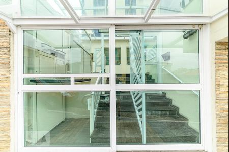 Apartamento à venda com 92m², 3 quartos e 2 vagas Apartamento à venda com 92m², 3 quartos e 2 vagasFachada e portaria