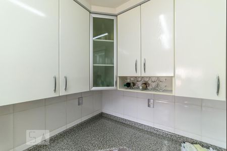 Apartamento à venda com 92m², 3 quartos e 2 vagas Apartamento à venda com 92m², 3 quartos e 2 vagasCozinha - Armários