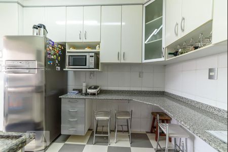 Apartamento à venda com 92m², 3 quartos e 2 vagas Apartamento à venda com 92m², 3 quartos e 2 vagasCozinha