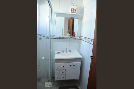 Casa à venda com 144m², 3 quartos e 2 vagasBanheiro