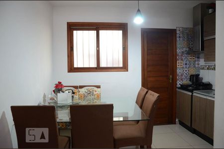 Casa à venda com 144m², 3 quartos e 2 vagasCozinha