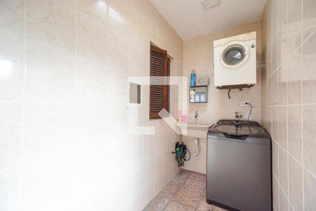 Casa à venda com 250m², 3 quartos e 3 vagasÁrea de serviço