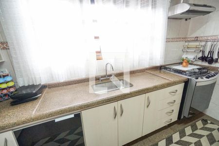 Casa à venda com 250m², 3 quartos e 3 vagasCozinha