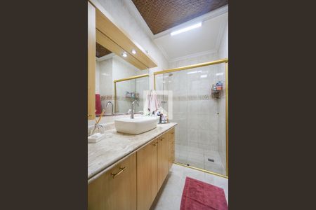 Casa à venda com 250m², 3 quartos e 3 vagasBanheiro social 1