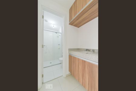 Banheiro de apartamento para alugar com 1 quarto, 41m² em Bela Vista, São Paulo