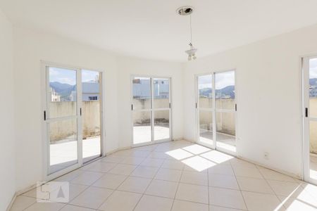 Apartamento para alugar com 65m², 2 quartos e 1 vagaSalão de Festas 2