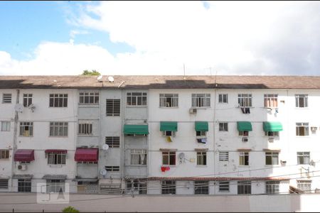 Vista da sala de apartamento para alugar com 2 quartos, 48m² em Irajá, Rio de Janeiro
