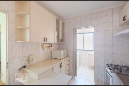 Apartamento para alugar com 73m², 3 quartos e 2 vagas Apartamento para alugar com 73m², 3 quartos e 2 vagasCozinha