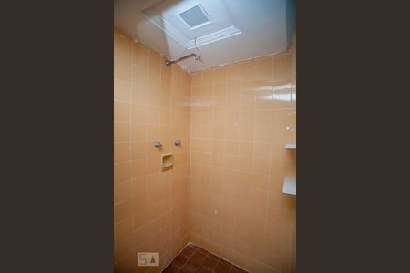 Apartamento à venda com 70m², 2 quartos e 1 vaga Apartamento à venda com 70m², 2 quartos e 1 vagaBanheiro