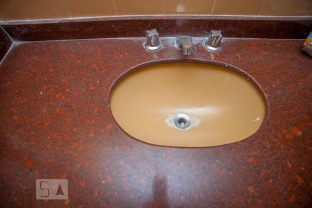 Apartamento à venda com 70m², 2 quartos e 1 vaga Apartamento à venda com 70m², 2 quartos e 1 vagaBanheiro