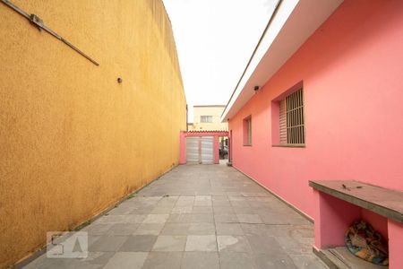 Casa para alugar com 90m², 2 quartos e 6 vagas Casa para alugar com 90m², 2 quartos e 6 vagasÁrea de Serviço