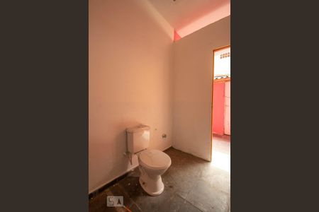 Casa para alugar com 90m², 2 quartos e 6 vagas Casa para alugar com 90m², 2 quartos e 6 vagasÁrea de Serviço