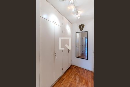 Apartamento à venda com 172m², 3 quartos e 1 vagaCloset da Suíte