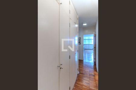 Apartamento à venda com 172m², 3 quartos e 1 vagaArmário