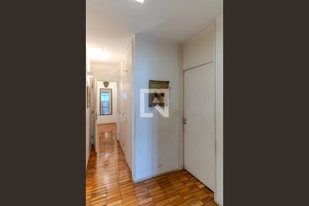 Apartamento à venda com 172m², 3 quartos e 1 vagaCorredor