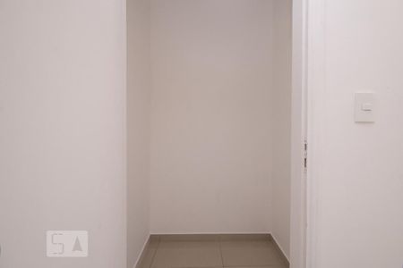 Closet da suíte de casa para alugar com 2 quartos, 50m² em Vila Baruel, São Paulo