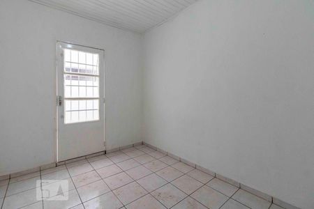 Quarto 1 de casa para alugar com 2 quartos, 80m² em Vila Marieta, São Paulo