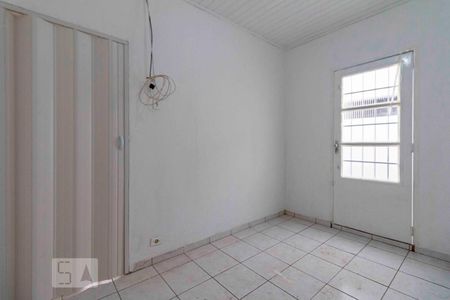 Quarto 1 de casa para alugar com 2 quartos, 80m² em Vila Marieta, São Paulo