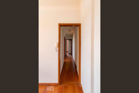 Corredor de apartamento à venda com 2 quartos, 60m² em Floresta, Belo Horizonte