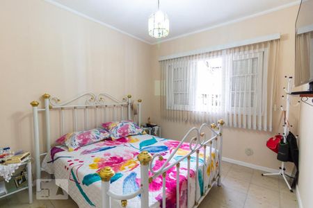 Casa à venda com 160m², 4 quartos e 6 vagas Casa à venda com 160m², 4 quartos e 6 vagasQuarto 1