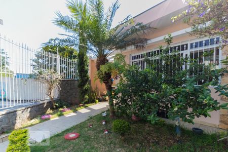 Casa à venda com 160m², 4 quartos e 6 vagas Casa à venda com 160m², 4 quartos e 6 vagasJardim