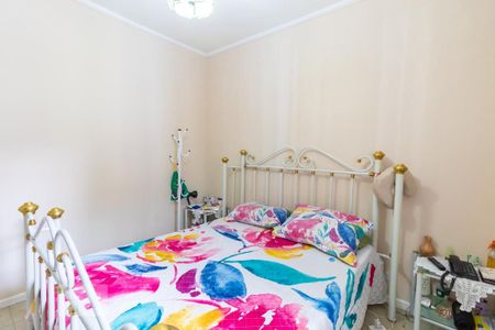 Casa à venda com 160m², 4 quartos e 6 vagas Casa à venda com 160m², 4 quartos e 6 vagasQuarto 1