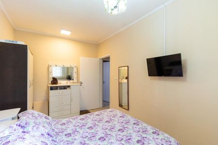 Casa à venda com 160m², 4 quartos e 6 vagas Casa à venda com 160m², 4 quartos e 6 vagasQuarto 2