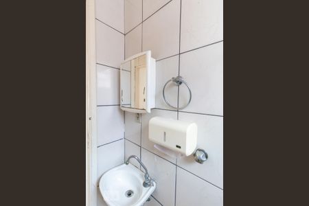 Casa à venda com 160m², 4 quartos e 6 vagas Casa à venda com 160m², 4 quartos e 6 vagasBanheiro de Serviço