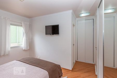 Apartamento à venda com 129m², 3 quartos e 2 vagas Apartamento à venda com 129m², 3 quartos e 2 vagasSuite