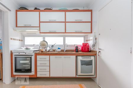 Apartamento à venda com 129m², 3 quartos e 2 vagas Apartamento à venda com 129m², 3 quartos e 2 vagasCozinha