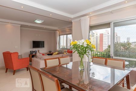 Apartamento à venda com 129m², 3 quartos e 2 vagas Apartamento à venda com 129m², 3 quartos e 2 vagasSala