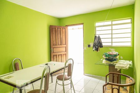 Casa à venda com 153m², 3 quartos e 2 vagas Casa à venda com 153m², 3 quartos e 2 vagasSala (casa de baixo)