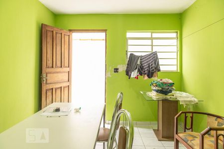 Casa à venda com 153m², 3 quartos e 2 vagas Casa à venda com 153m², 3 quartos e 2 vagasSala (casa de baixo)