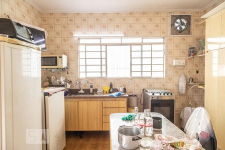 Casa à venda com 153m², 3 quartos e 2 vagas Casa à venda com 153m², 3 quartos e 2 vagasCozinha