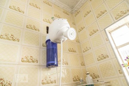 Casa à venda com 153m², 3 quartos e 2 vagas Casa à venda com 153m², 3 quartos e 2 vagasBanheiro