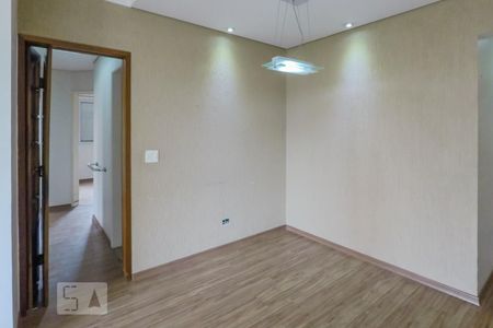 Sala de apartamento para alugar com 3 quartos, 64m² em Jardim Maria Estela, São Paulo