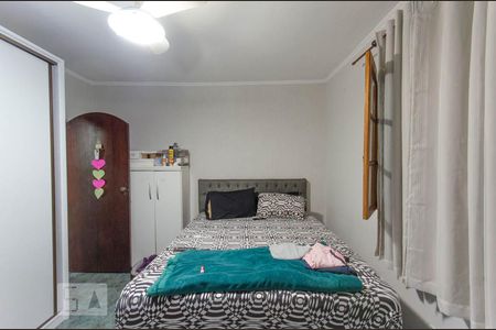 Casa à venda com 200m², 4 quartos e 2 vagasQuarto 3