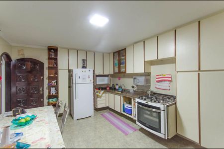 Casa à venda com 200m², 4 quartos e 2 vagasCozinha