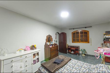 Casa à venda com 200m², 4 quartos e 2 vagasQuarto 2