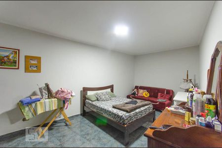 Casa à venda com 200m², 4 quartos e 2 vagasQuarto 2