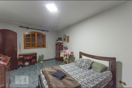 Casa à venda com 200m², 4 quartos e 2 vagasQuarto 2