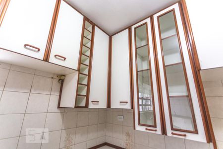 Casa à venda com 280m², 3 quartos e 2 vagasArmário